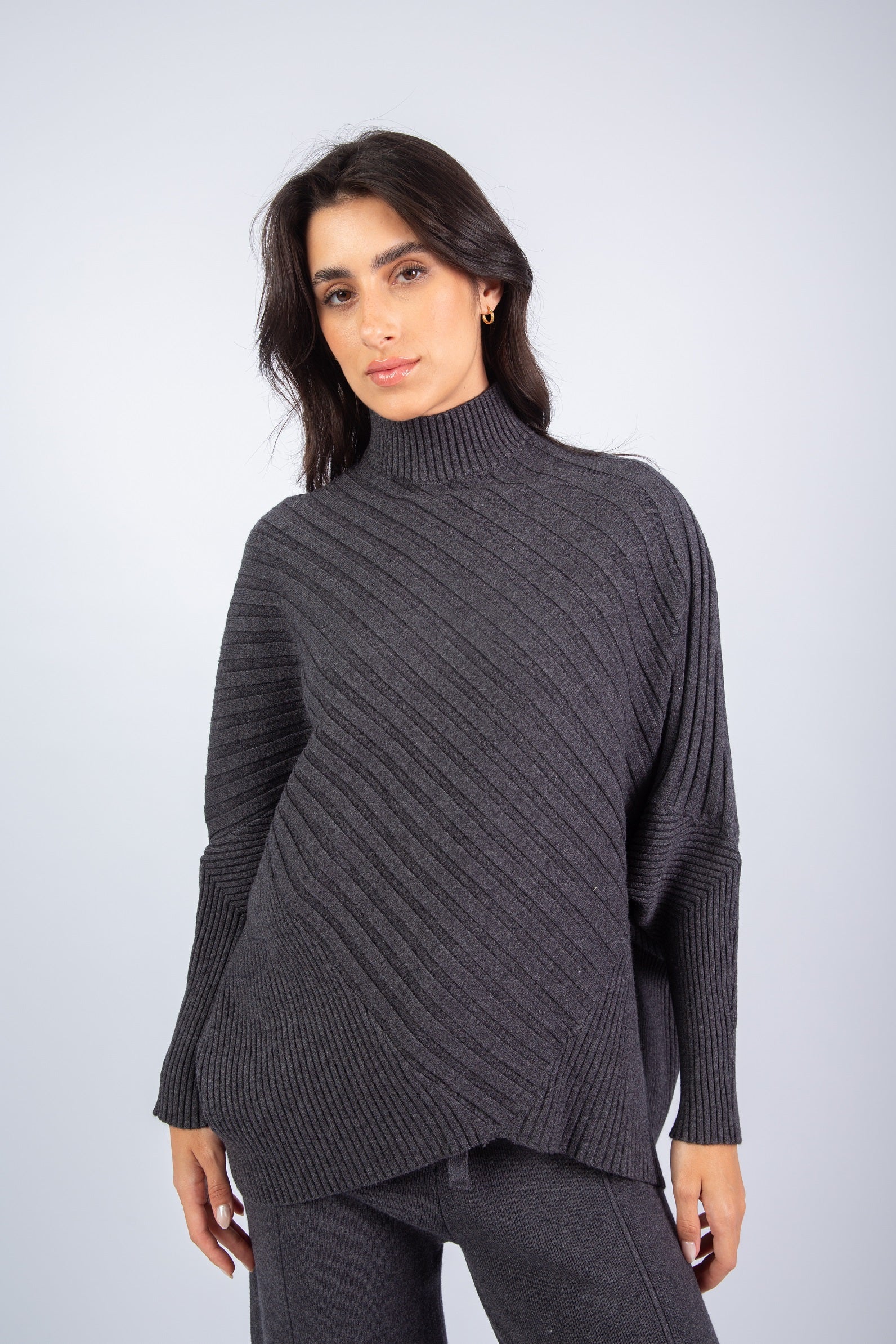 Contour Lined Set -Dark Gray