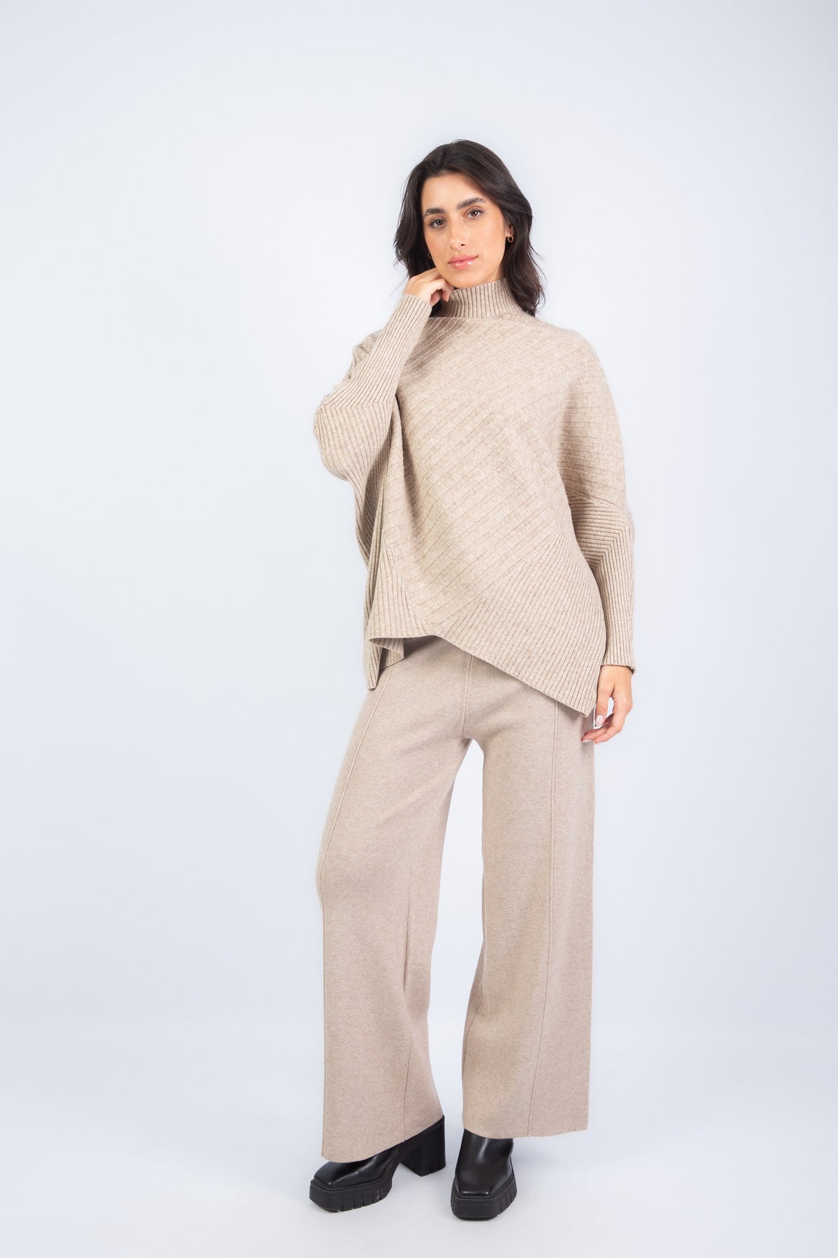 Contour Lined Set - Beige