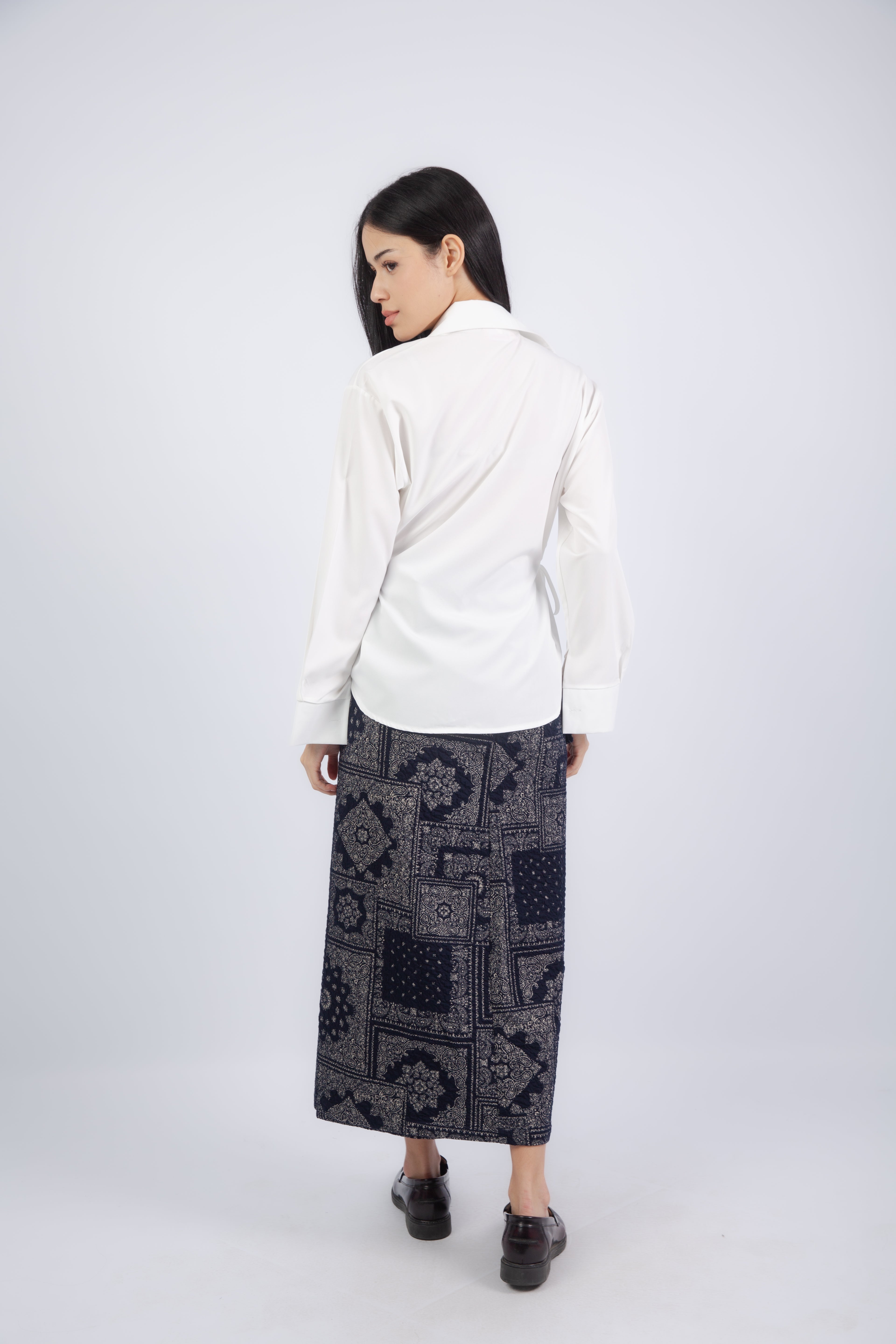 Ease Shirt